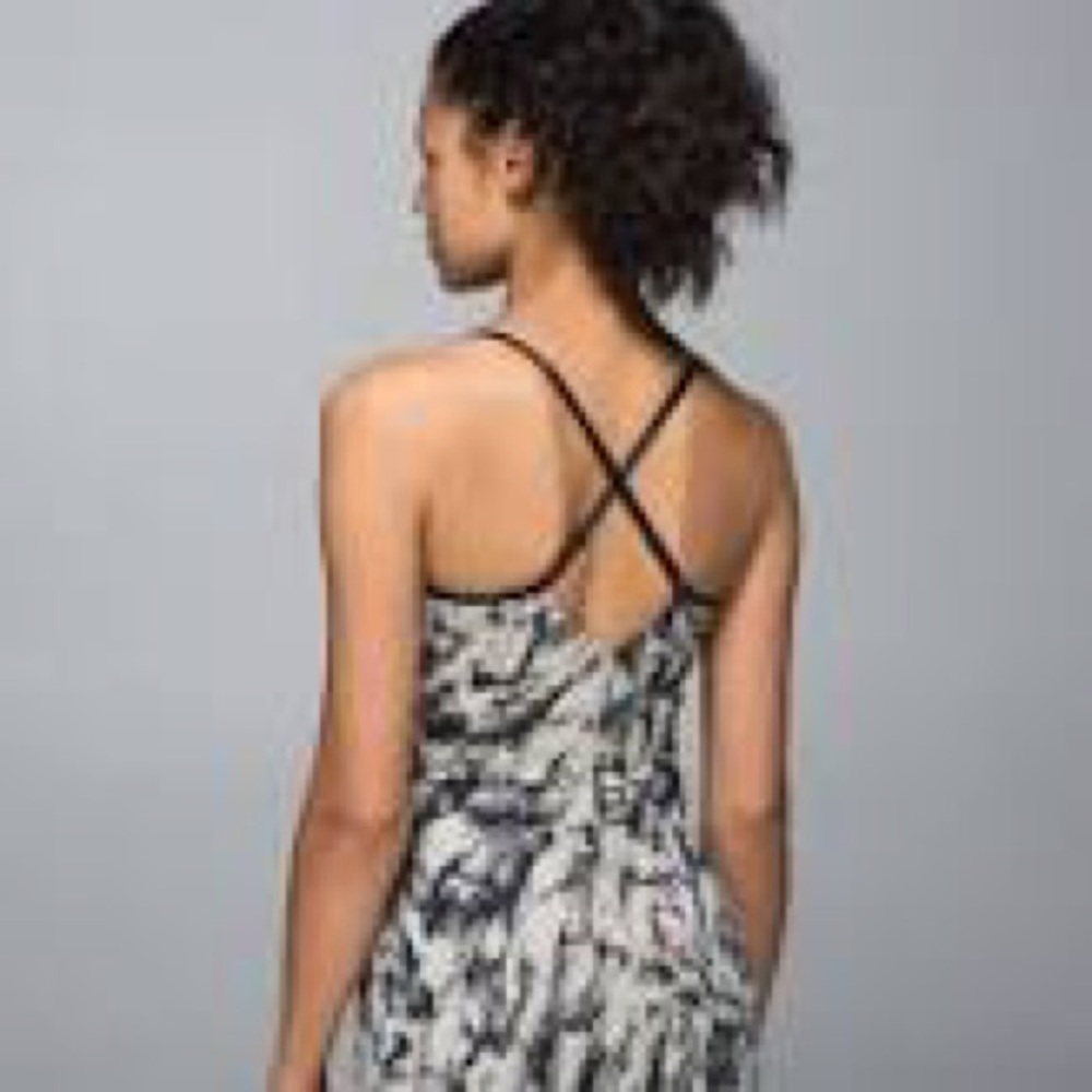 Lululemon Open Your Heart Tank Size 4 - image 5